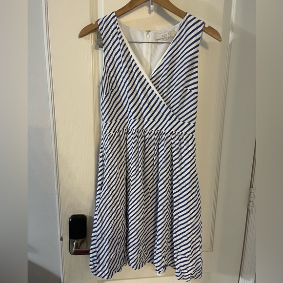 LOFT Dresses & Skirts - LOFT Navy and White Diagonal Striped Midi Dress